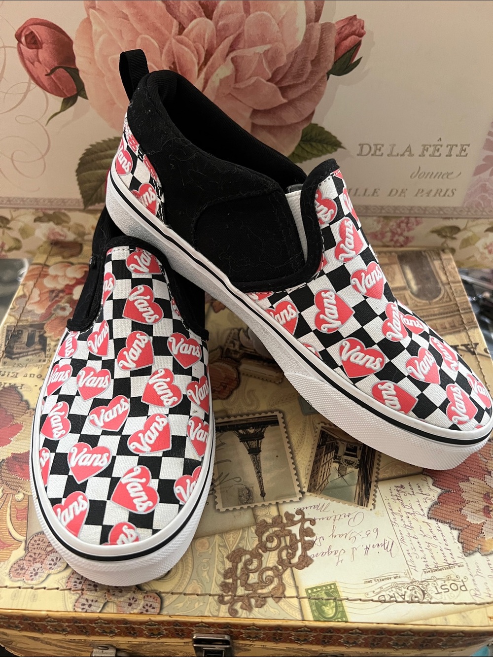 Vans Missy Checkerboard heart Slip-On Sneakers in Black and Red Hearts